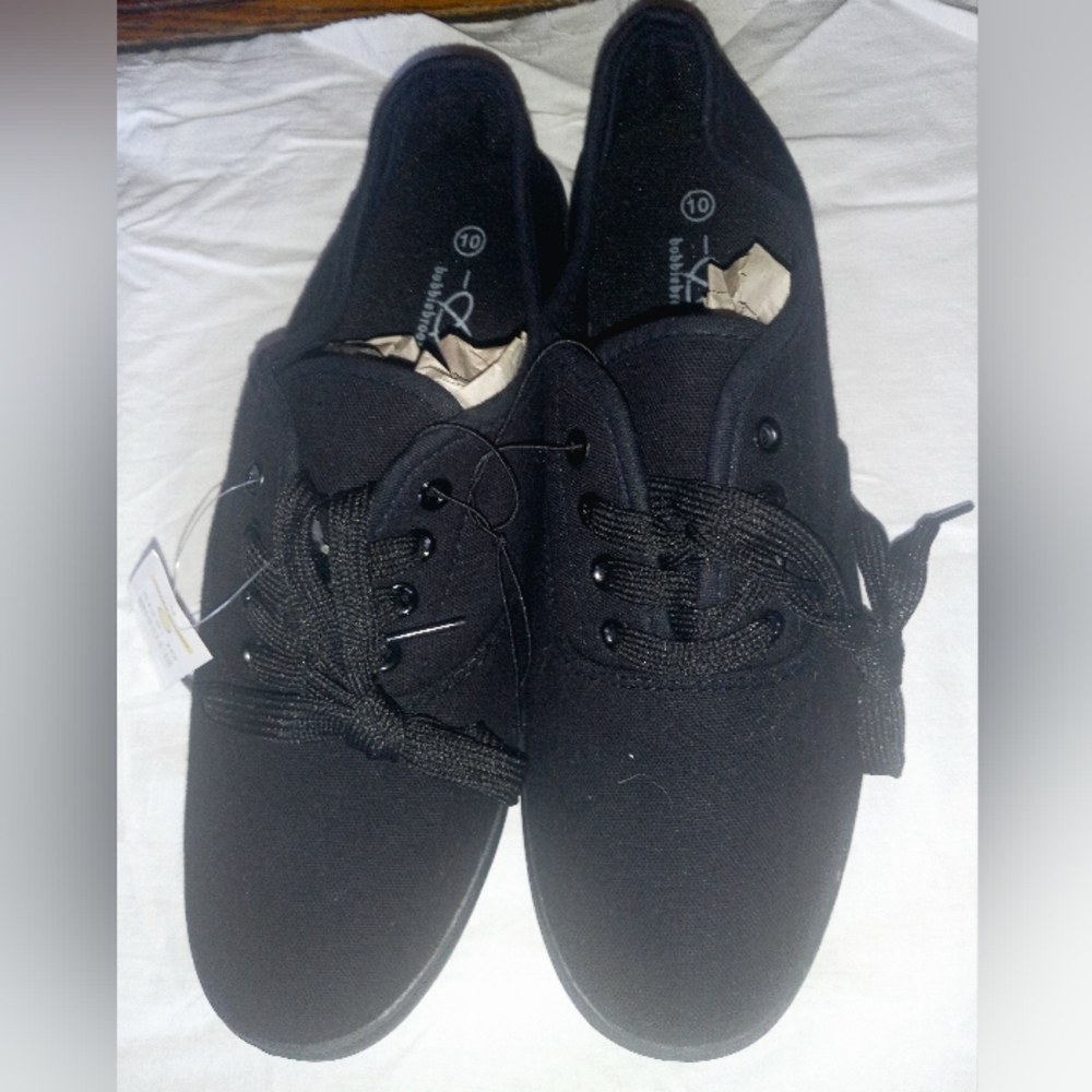 Women's Tennis Shoes